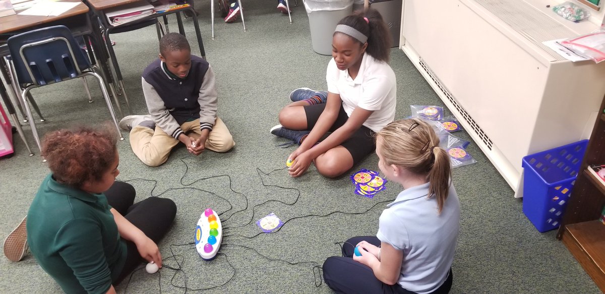 bluedevilabbott's tweet photo. Fifth grade students at VES are preparing for the upcoming Dorchester County 24 Tournament! @techyteachhaugh @24Game @ed_insights @DCPSChampions @SPriceVES #VESTERPS #grade5 #24tournament #feartheterrapin https://t.co/kM8Rsivrrg