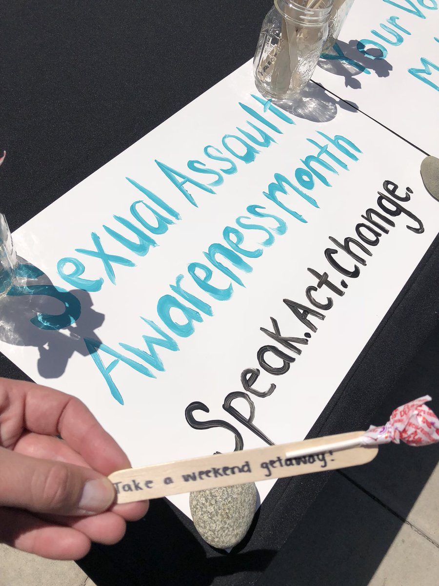 heyitsme_dfred's tweet photo. A HUGE thank you to everyone who came out today and helped us promote sexual assault awareness month and healthy relationships!! #protectourpack #watchyourpack #letschangetheculture https://t.co/5b25RBp9qY