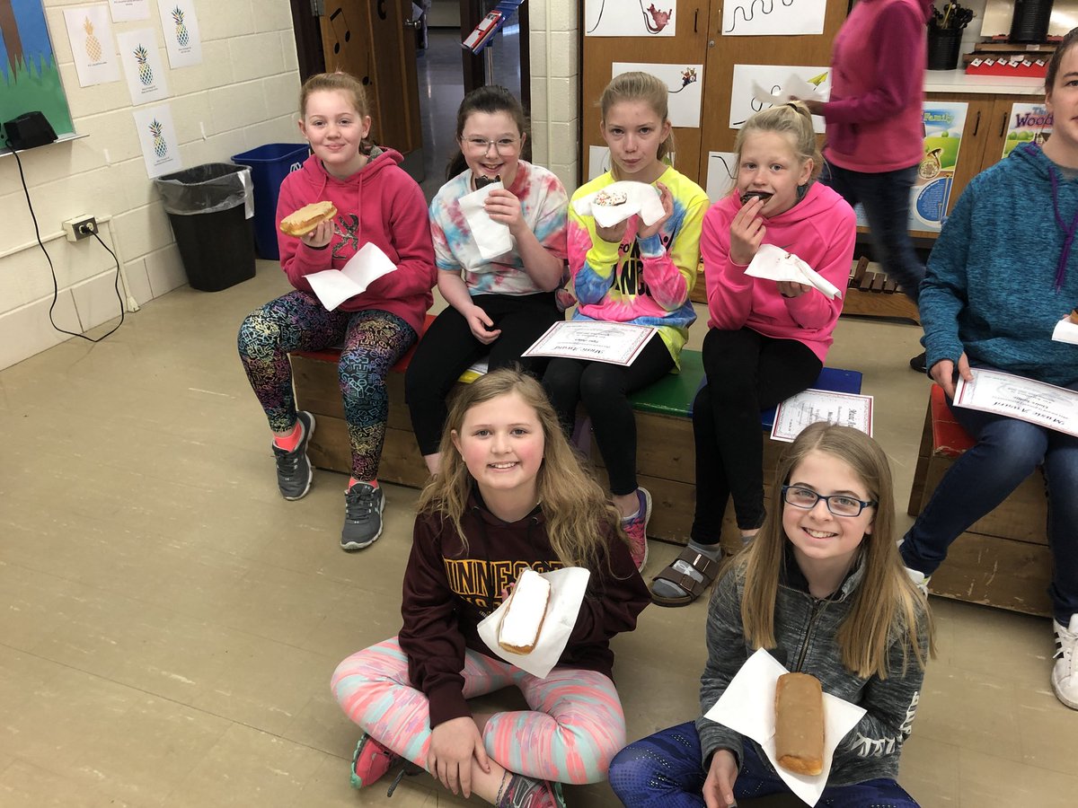 torkelsonmusic's tweet image. We had a donut party for our last choir rehearsal of the year! These singers are so much fun to work with! 😊🍩 #ALASconnectED