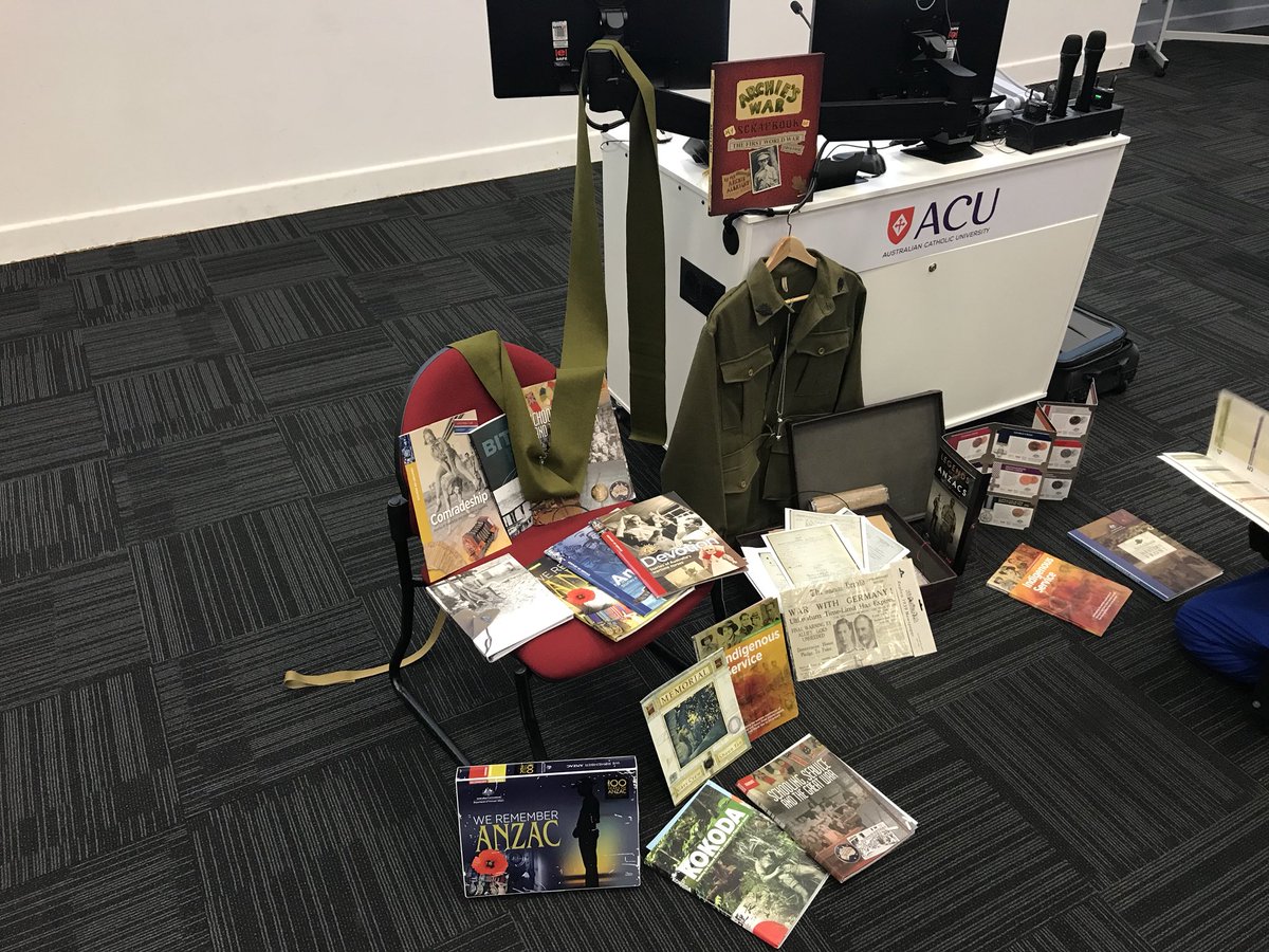 ANZAC Day has a lot of meaning for me, with the military being a big part of my life. So I love the idea of including personal items and objects from family members. Thanks @TheClintSheehan for the great looking display and ideas #acuedu_p