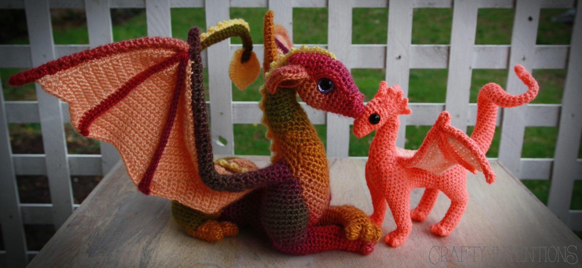 Juvenile Dragons! *tiny rawr*

#crochet #amigurumi
#baby #art #yarn #craftyintentions #crafty #dragon 

Pattern here: goo.gl/wJyiFk