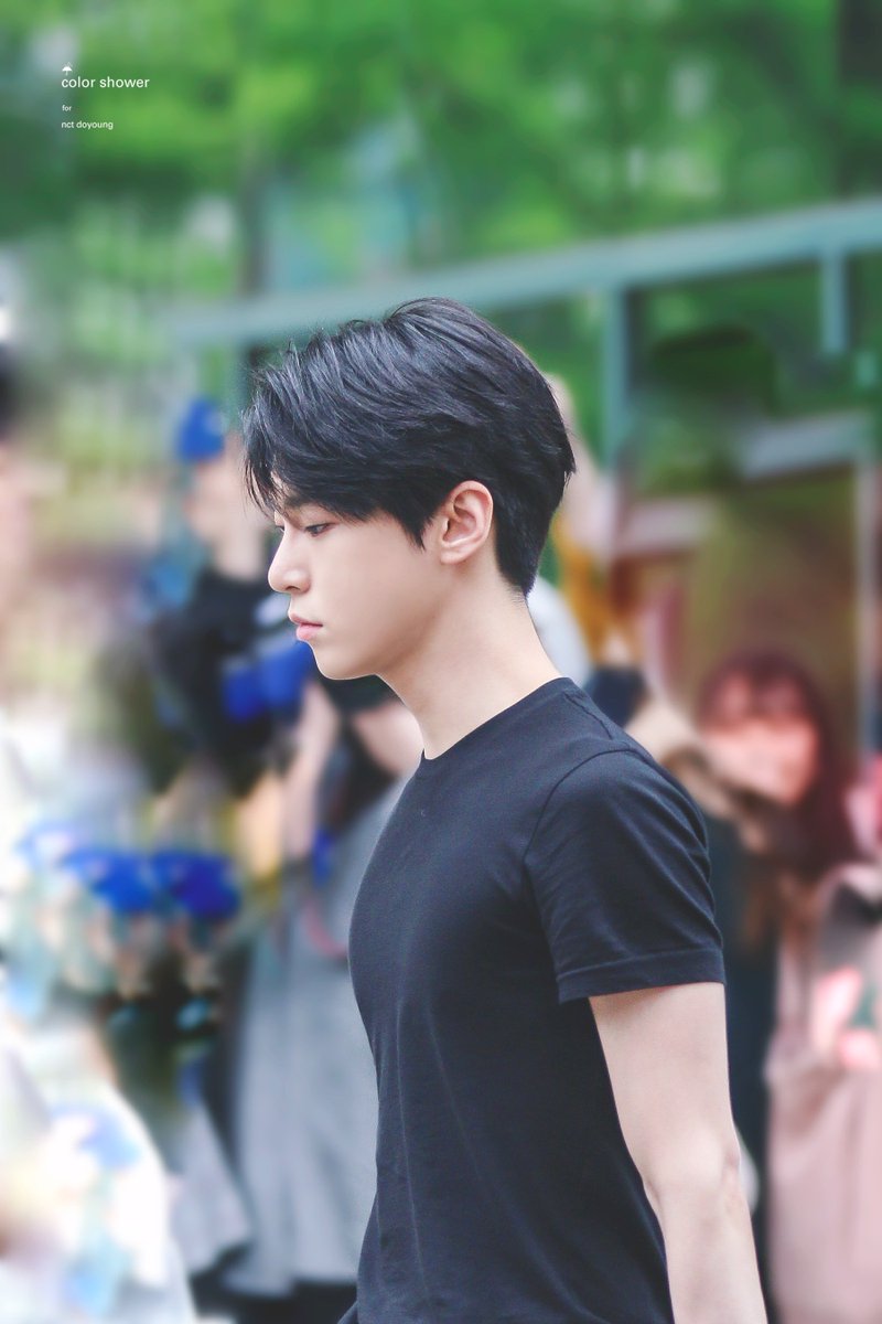 colorshower0201's tweet photo. #도영 #nct #doyoung 💪👏💕 https://t.co/aPZ9fYEV5o