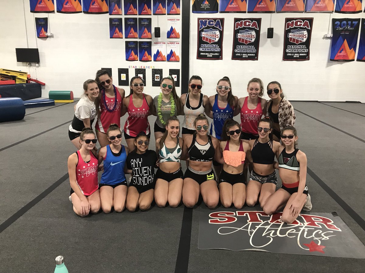 Senior White tweet media