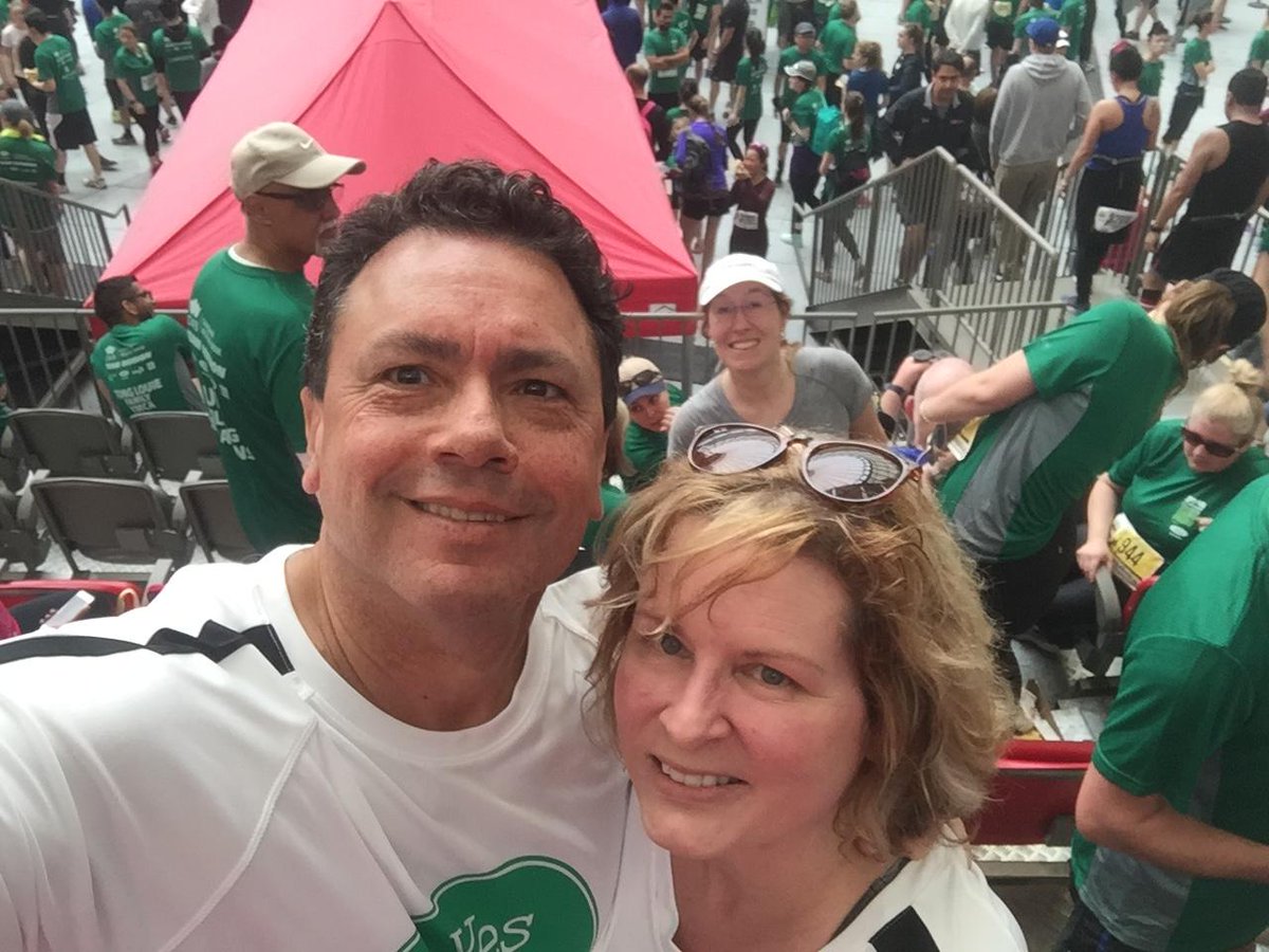 YesWellness's tweet photo. Were you able to spot our Yes Wellness Warriors? #YesWellness #Vancouversunrun #SunRun2018 https://t.co/cJkwCoroZn