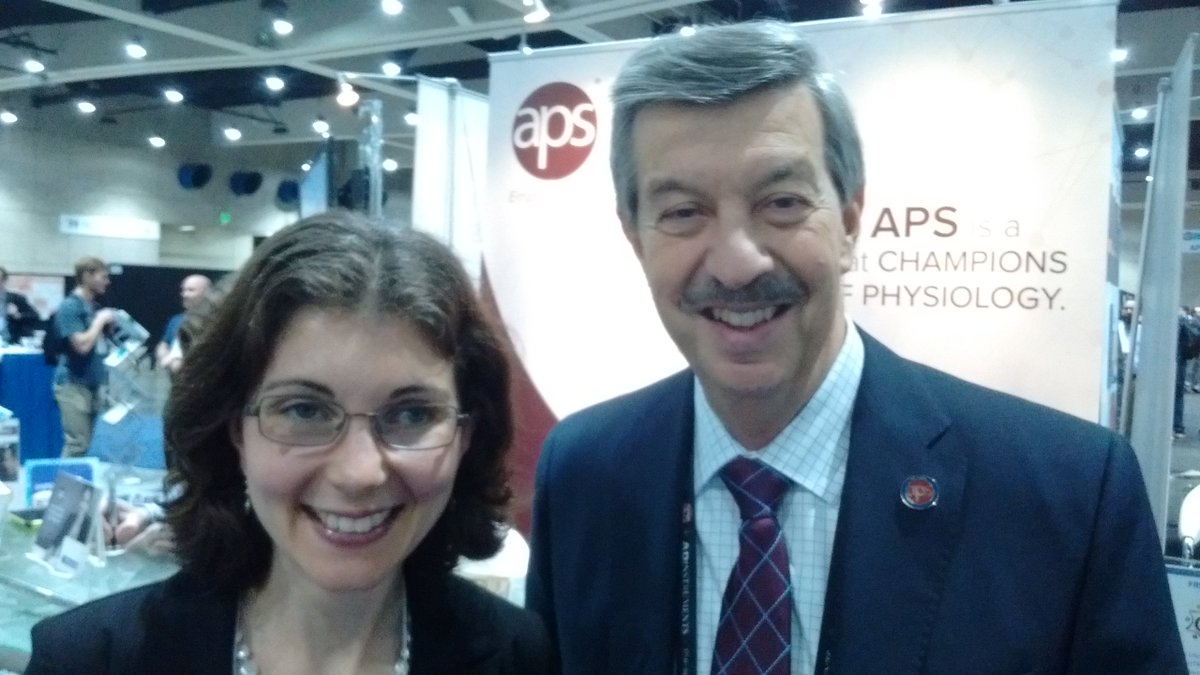 ESEvansPhD's tweet photo. I got pictures with both Flat Marty and the real Dr. Martin Frank! Thank you for your service to @APSPhysiology and congratulations on your retirement. #ISpyMarty @expbio #EB2018 #ExpBio https://t.co/CgOgmbb6Mg