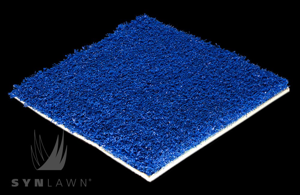 SYNPlay G60 is the lightweight champion of playground safety and features an energy absorbing padded backing that can reduces risk of common playground injuries. It's ideal for playgrounds, play areas, and even gym weight rooms. bit.ly/2h1ttZj #ProductTuesday #SYNLawn