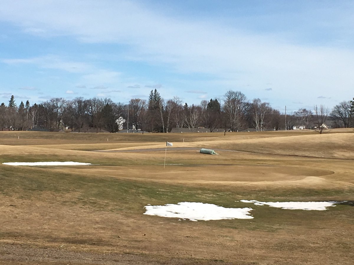 EagleRidgegolf1's tweet photo. Welcome to spring.  Eagle Ridge In Coleraine is open for the season Course is in great shape. Call for tee times https://t.co/LeTGGfqTpt