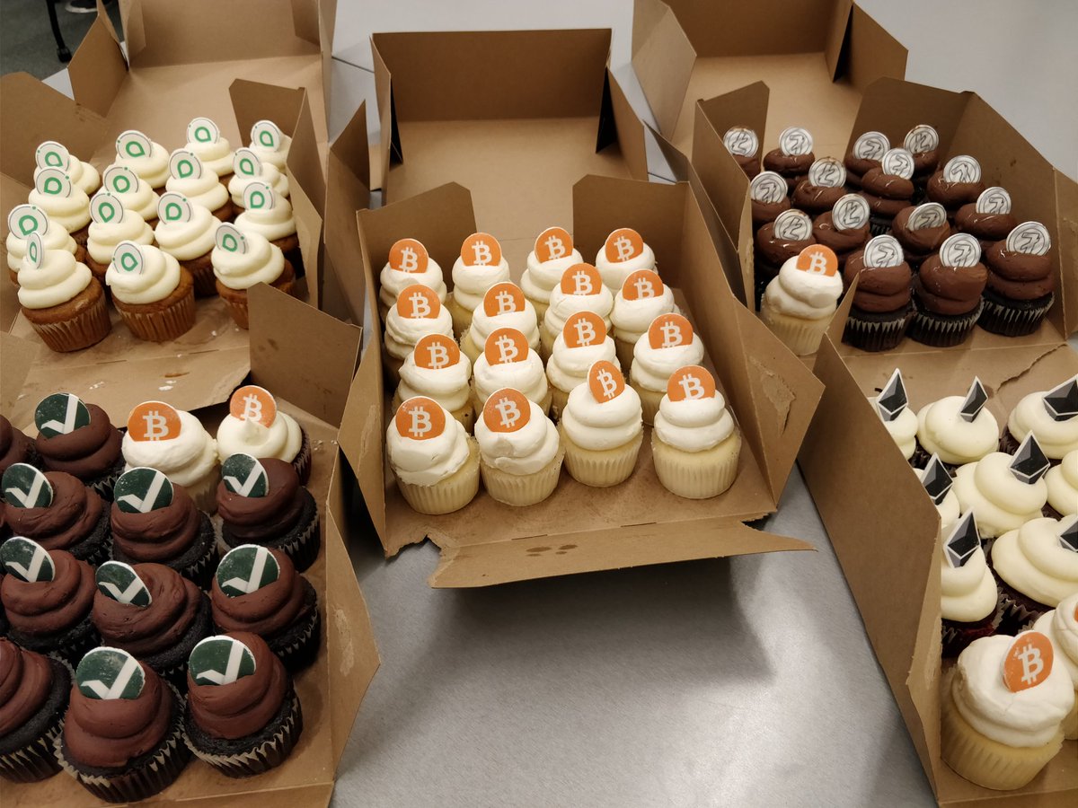 Hash_39's tweet image. #bostonblockchainweek #StudentFestival celebrations are on now at MIT E62-233. @ethereum @Vertcoin @MySiacoin @litecoin @erickpinos @MITBitcoinClub @gosathya @BMahon9 @delitzer @DavidVorick @TuftsUniversity @Harvard @MITstudents