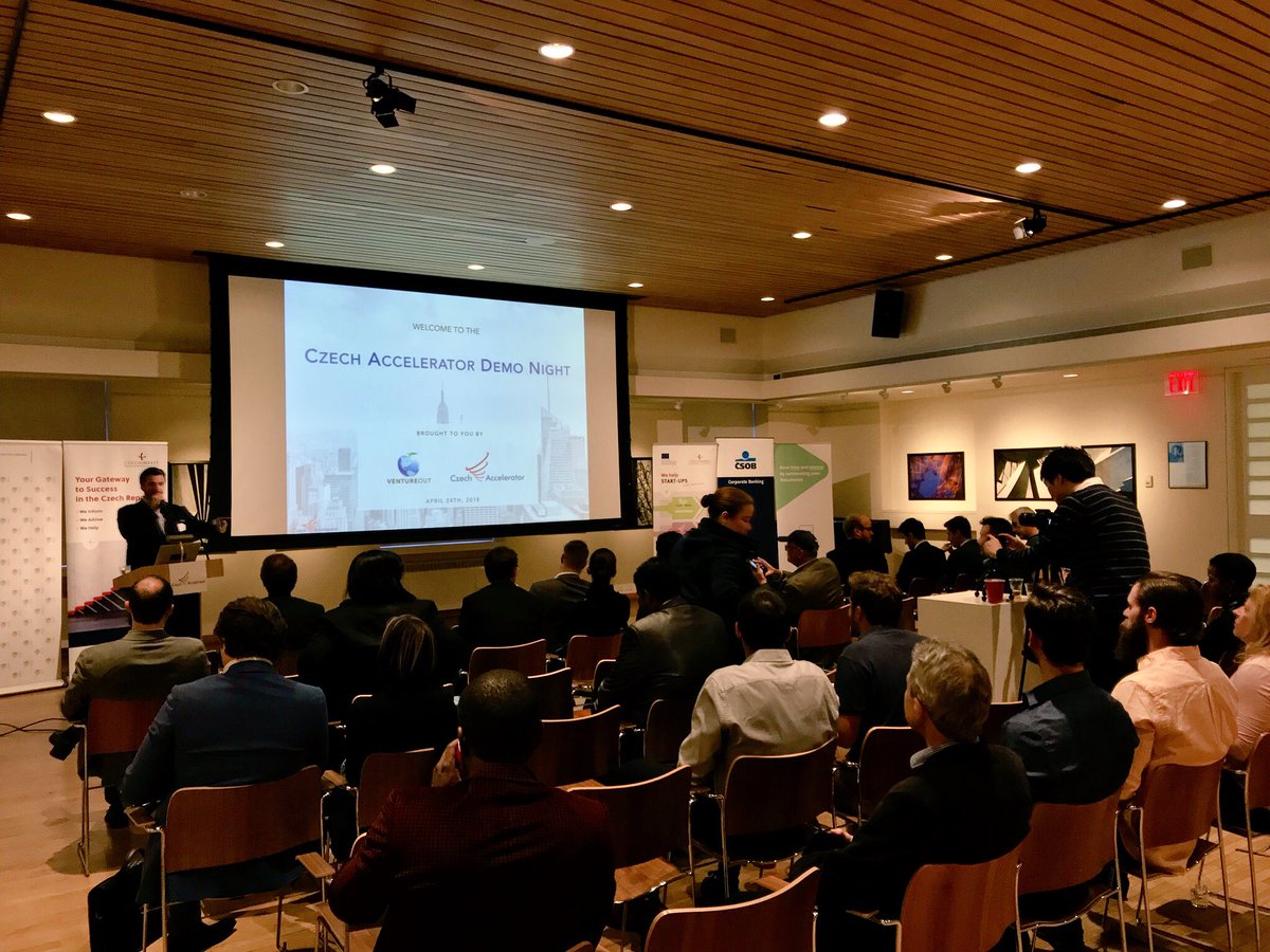 JanChmelikCZ's tweet image. Bitter sweet night at #BNH as #CzechAcceleratorNYC is saying farewell to @eventeeco &amp;amp; @legitoCOM Good luck guys! Welcome #aiKIT! @CzechInvest_CZ @CzechConsNY @StartupsCZ