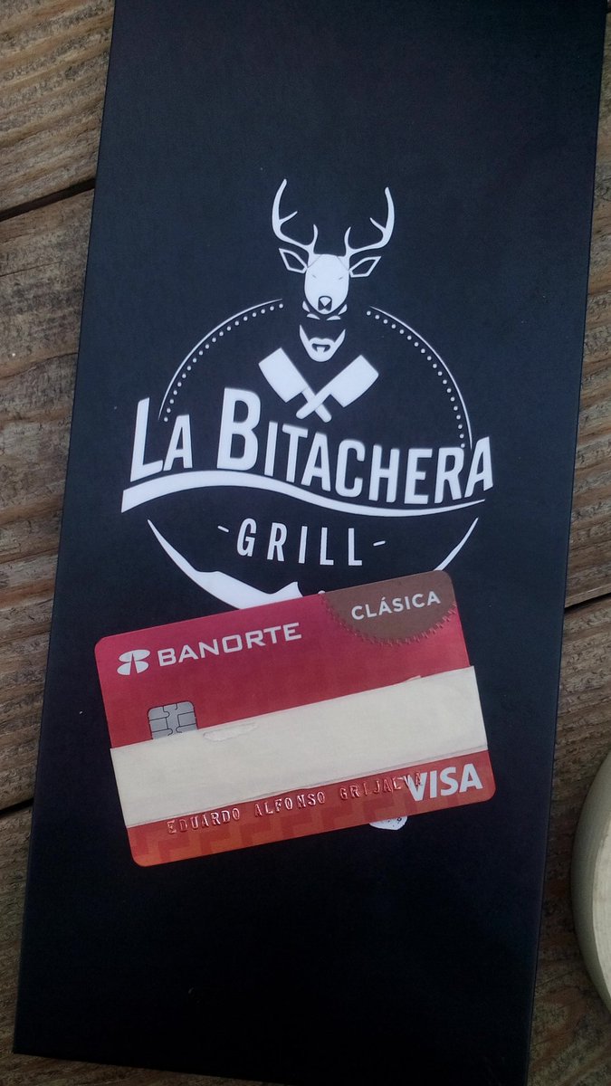 LaBitacheraG's tweet photo. Compas, si alguien ve o conoce a Eduardo Alfonso Grijalva porfa le avisan que olvidó su tarjeta @banregio en La Bitachera Grill. Gracias #tarjeta #perdida #Garcia #Monterrey #NuevoLeon https://t.co/A6PQzUALPS