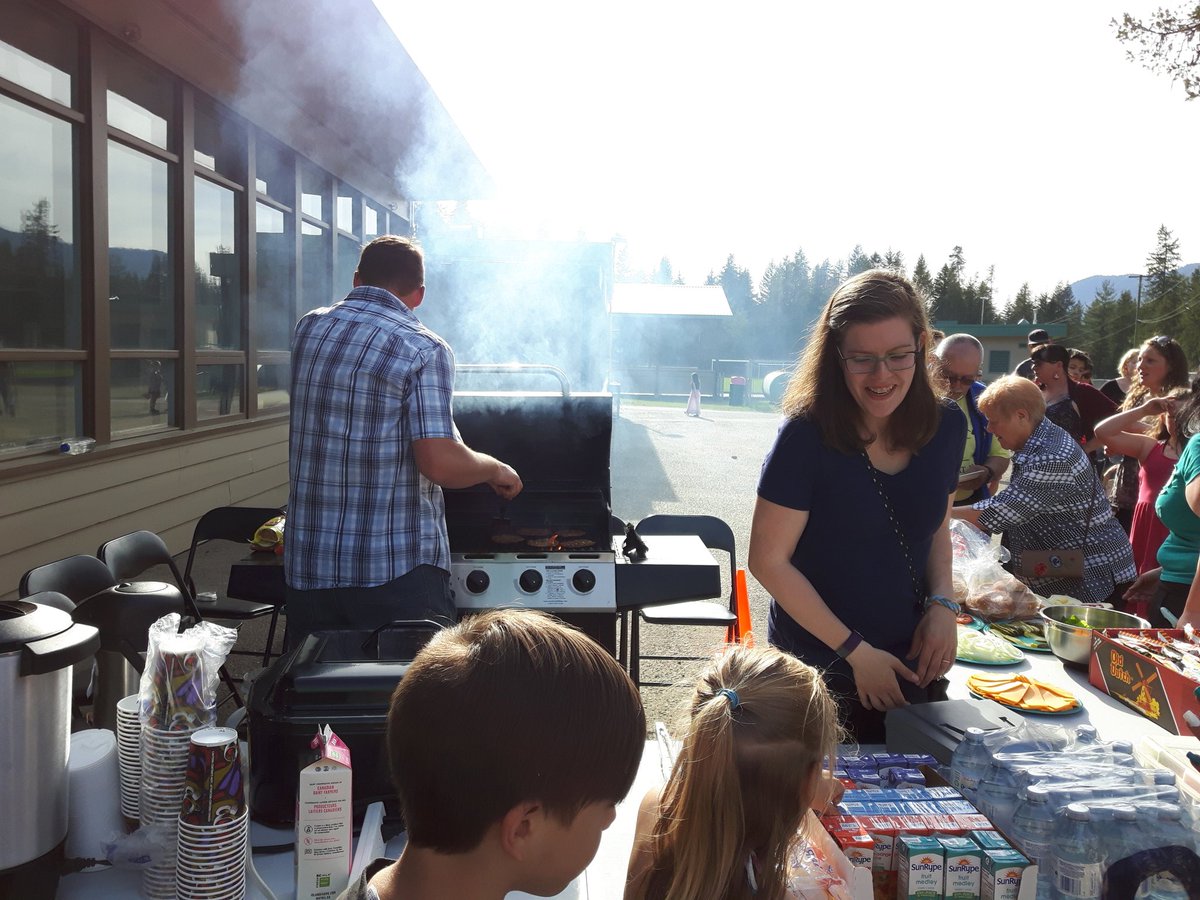 Cherryville Elementary community is enjoying the most beautiful day of the year together with our PAC Dance and Silent Auction. It's BBQ time!