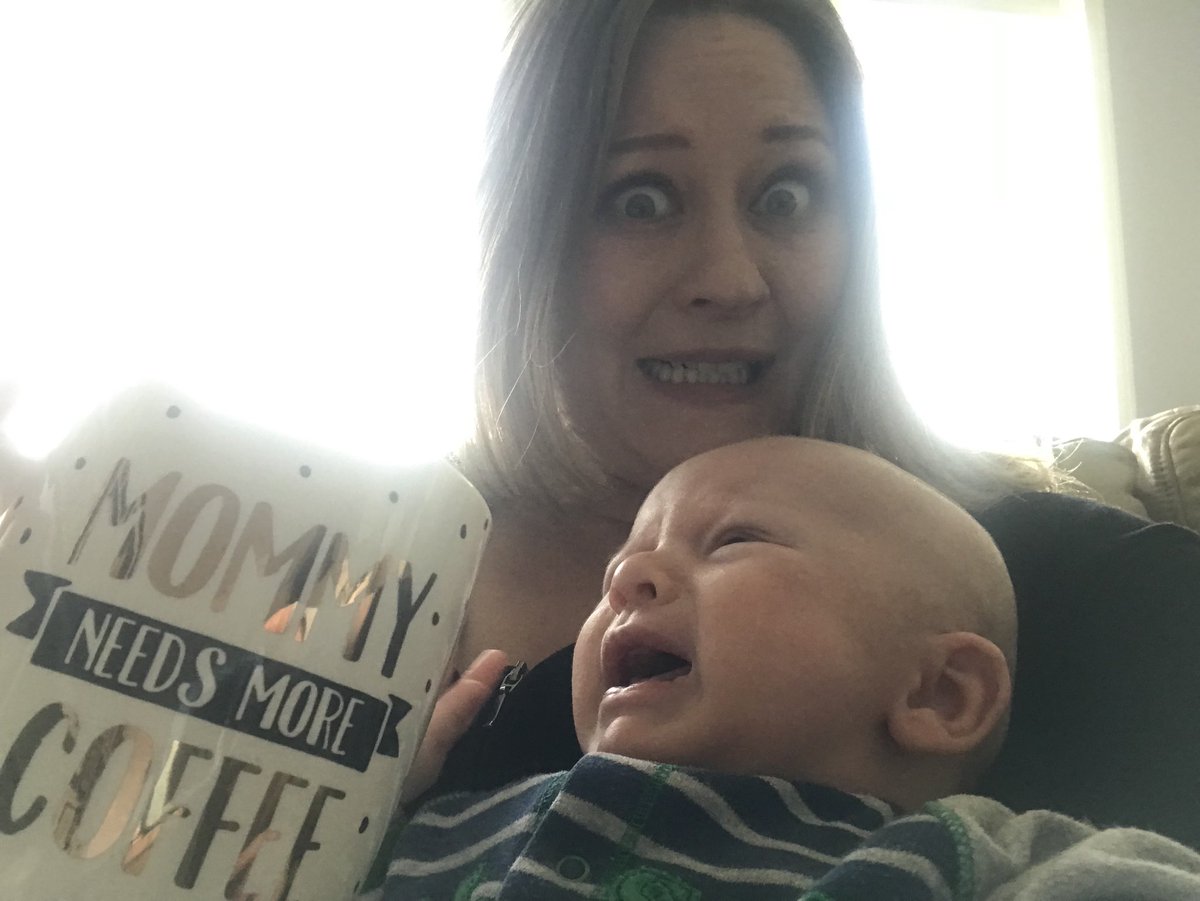 What?!?!? Mommy’s cup is empty!?!? That can’t be! <a href="/AnnechristineG/">Anne-Christine Gagné</a> #myselfieganeneedswork @ashnabali86