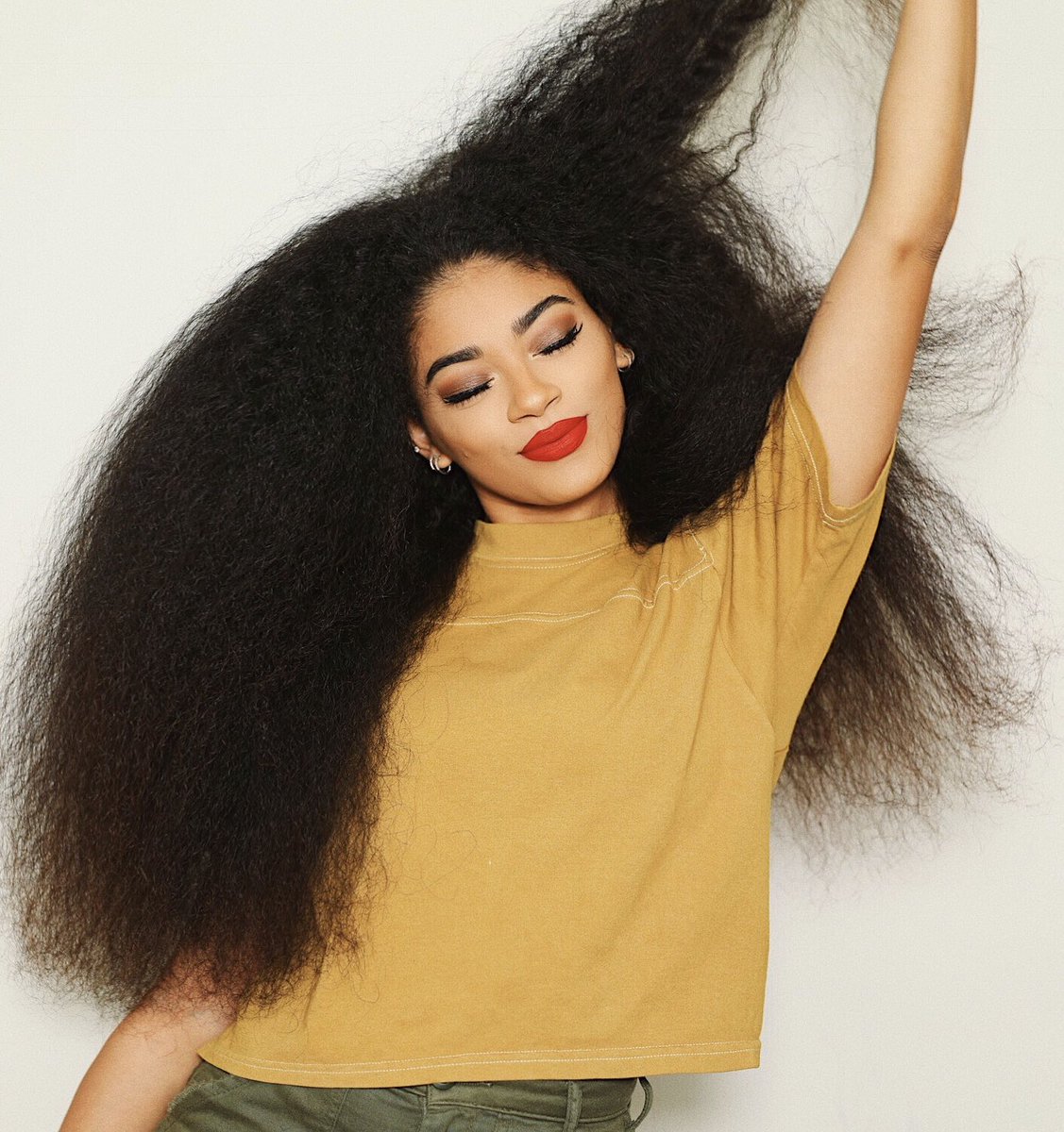 Jasmine Brown on Twitter "That’s why her hair is so big it’s full of