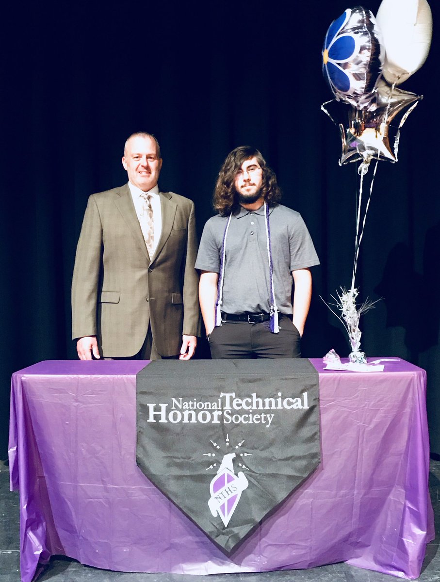 frazier_hs's tweet photo. Congratulations to Ryan Parshall for being Inducted to the National Technical Honor Society for the second year. Congratulations Ryan! #proud #backtoback #Frazier #Commodores #futurecarpenter https://t.co/8HzifGKIok