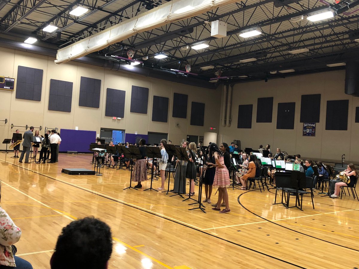 clayryoung's tweet photo. 6th grade did great! Now it is the 7th graders turn to show off how great they are! #SMSWaukee https://t.co/FTJqOiflrK