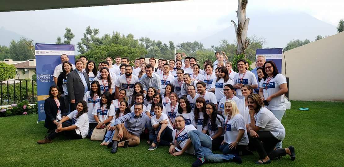 guatevisible's tweet photo. Cierre del #TechCampGT con jóvenes líderes de latinoamérica que utilizan la tecnología para fortalecer la #Democracia, buena #Gobernanza y la lucha contra la #Corrupción. https://t.co/WcaJ7wslLW