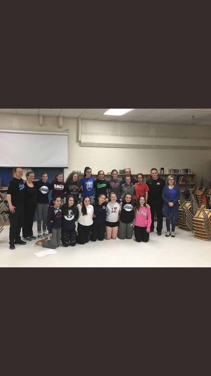 thank you to <a href="/TroyRyanHockey/">Troy Ryan</a> for coming in to chat with our girls tonight ! learning about your different experiences and giving girls advice for future years to come was truly inspiring! thank you again ! 🏐😊🤩