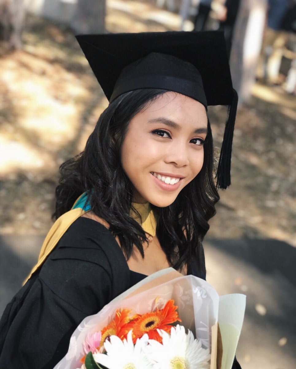 _alyssamarquez's tweet photo. I’m pretty sure saying “I graduated with a Bachelor of Arts major in Contemporary Music, with the degree of Bachelor of Education (Primary)” takes longer than actually completing a Bachelor of Arts major in Contemporary Music, with the degree of Bachelor of Education (Primary). https://t.co/otUW7JApAK