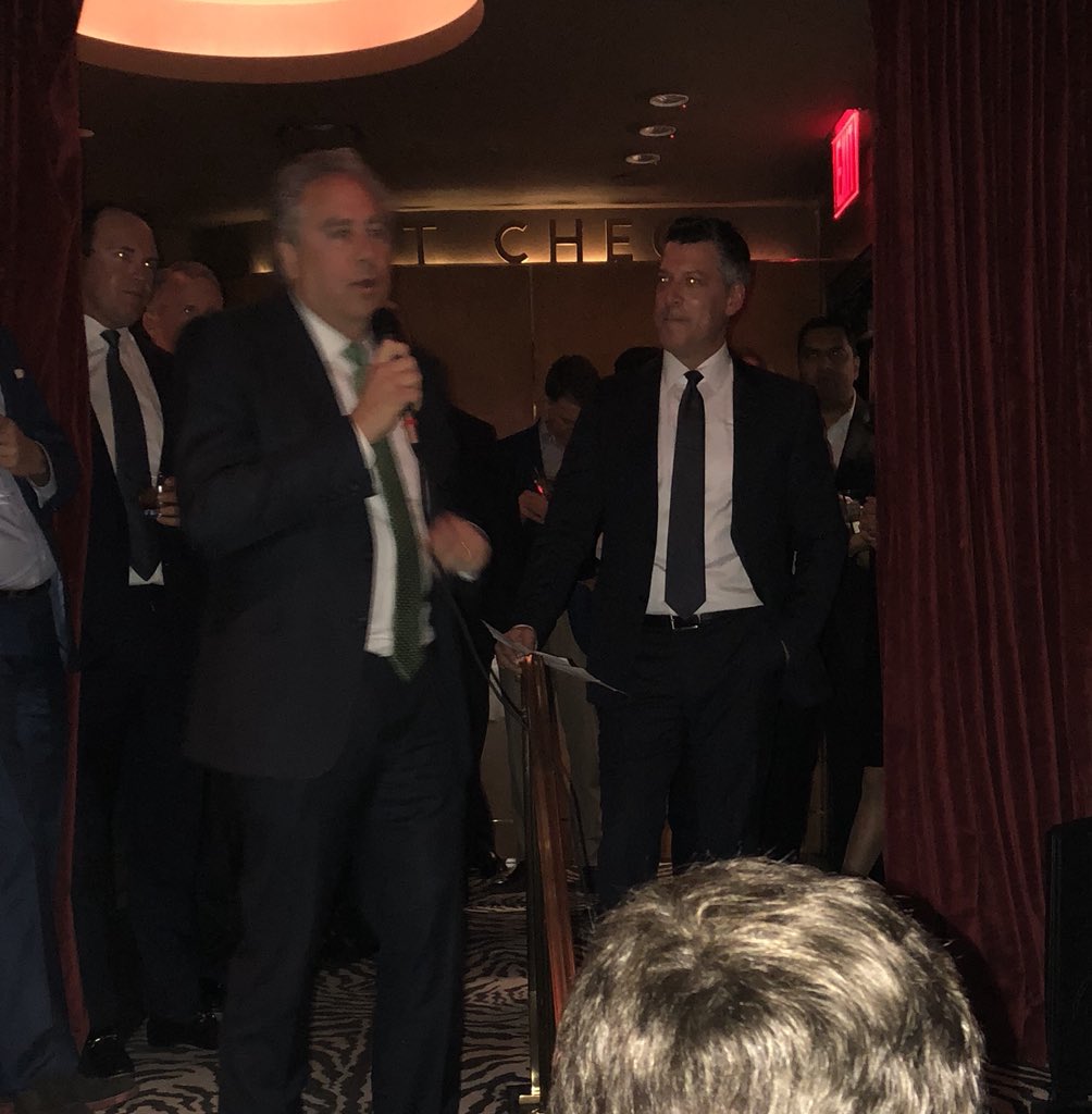 carletonenglish's tweet photo. CNBC’s Mark Hoffman giving a toast to honor @ScottWapnerCNBC and his book #WhenTheWolvesBite. Many of us covered the $HLF drama, can’t wait to read Wapner’s take! https://t.co/CYo9iu2gCl