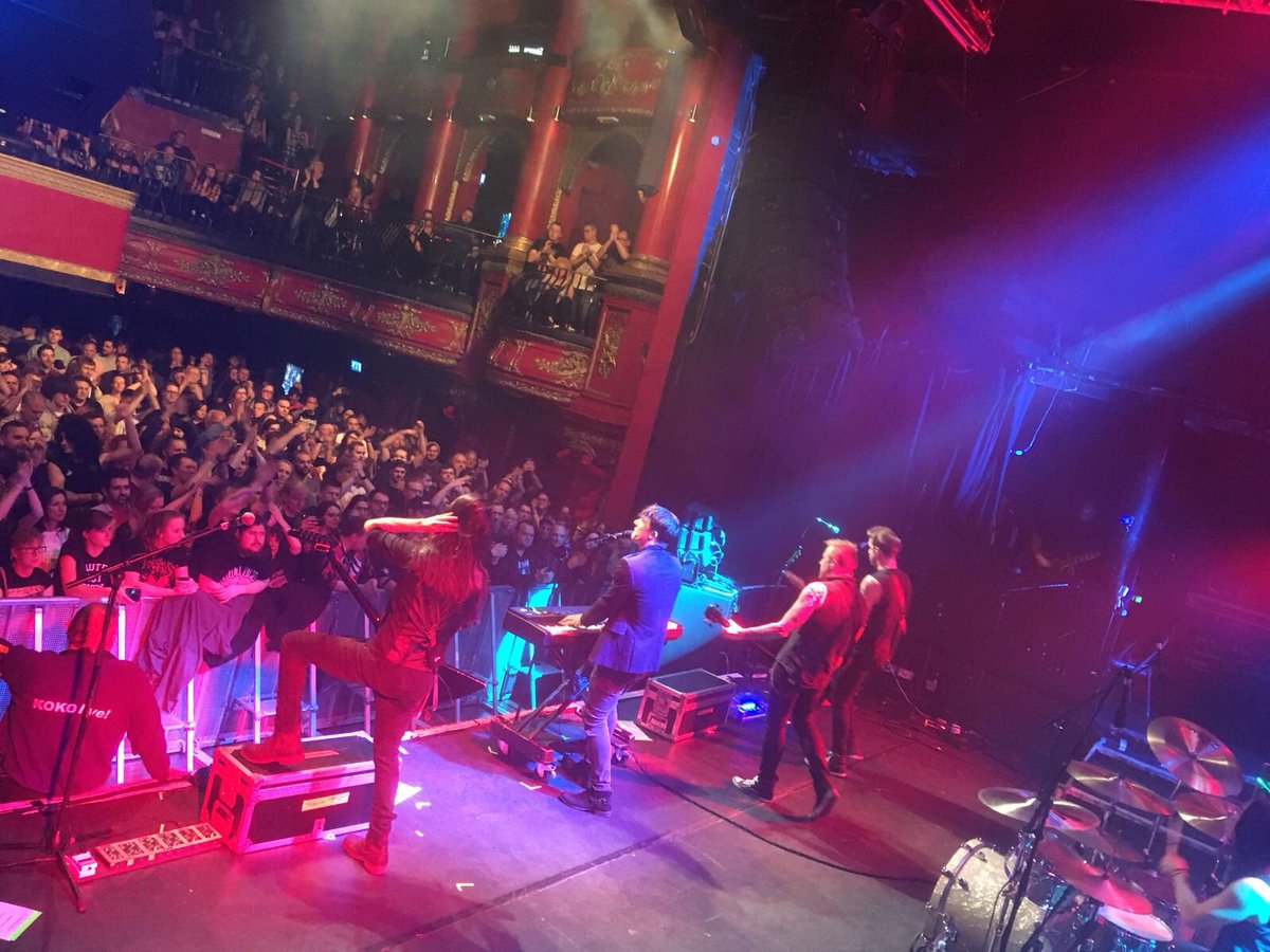EdShredz's tweet photo. Thank you London KOKO!! Awesome first show of tour. Off to Glasgow! @laneyamps @ibanezuk @ReadAudio https://t.co/vfTicVouZT