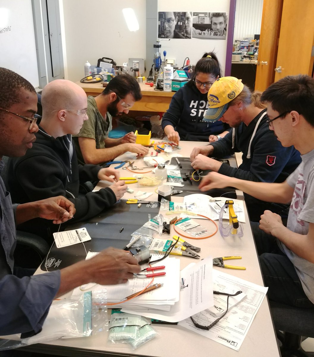 ACC_EngTech's tweet photo. @ACCMB Communications Eng Technology students perfecting their fiber optic terminating skills. https://t.co/7bhPp7L5Nx