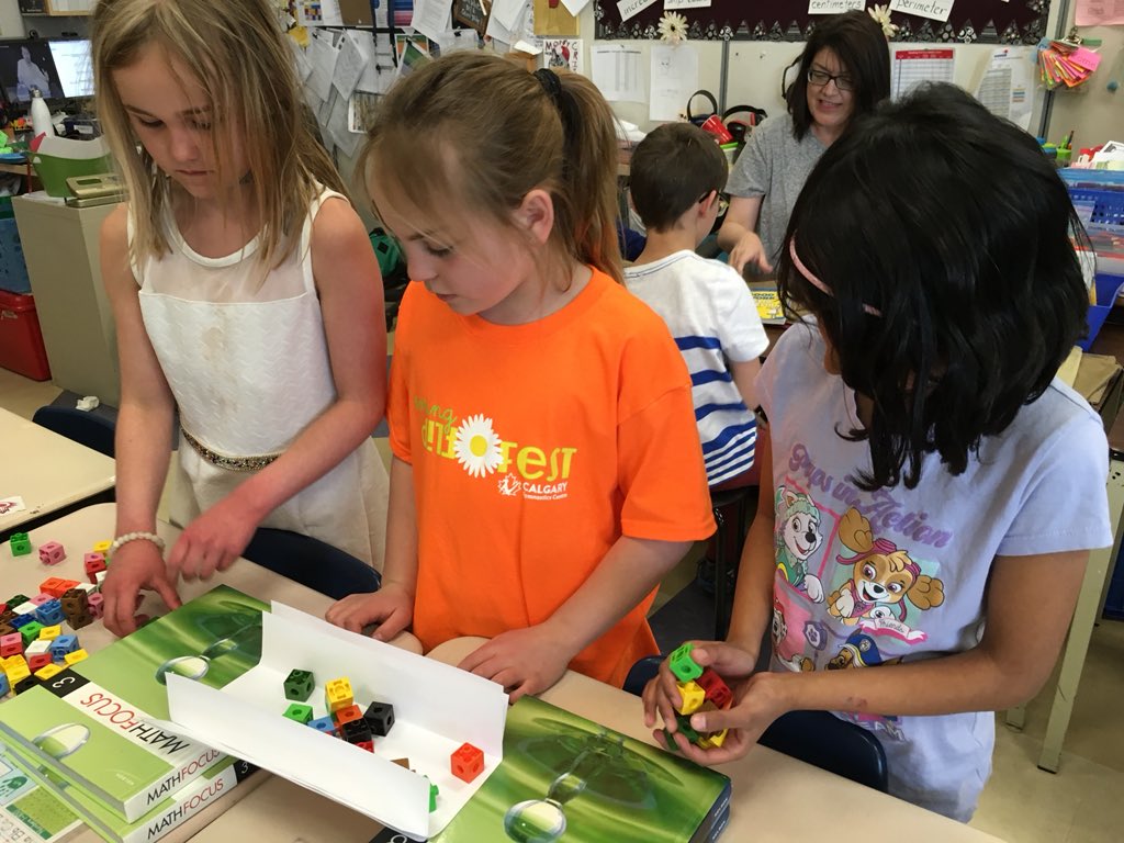 TRteachergirl's tweet photo. Building together- science and recess fun! #testingbridges #twigteepee @TerraceRidgeSch @MaricaMcWhinnie @ratzd https://t.co/No9d9Kbdja