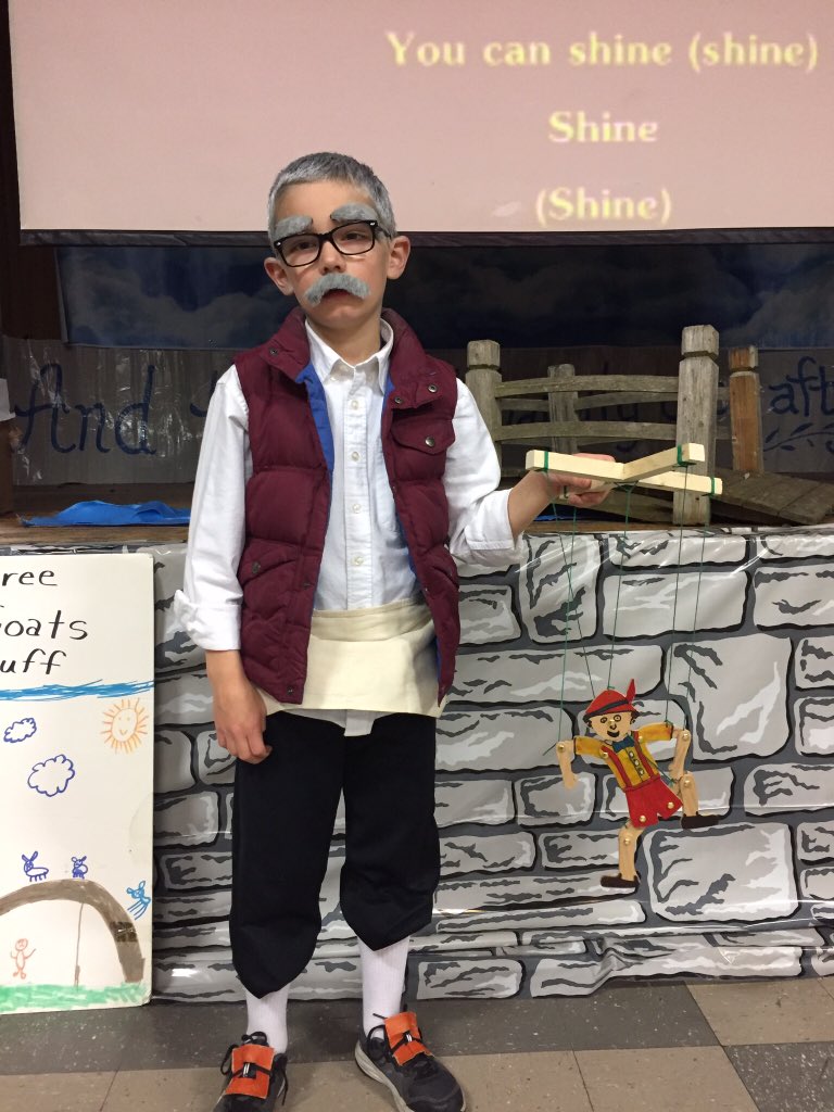 Getting excited for the fairy tale ball tomorrow. I hope someone can top my favorite costume from last year... <a href="/AllisonGorman2/">Allison Gorman</a> 😂🤥👏