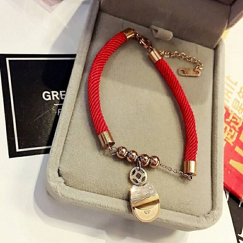 sai_nz's tweet photo. #พรีออเดอร์ #ด้ายแดง #ด้ายแดงผูกหัวใจ  เส้นเล็ก150. เส้นใหญ่200. สนใจDMมาเลยจ้าา https://t.co/I5kZCl67MZ