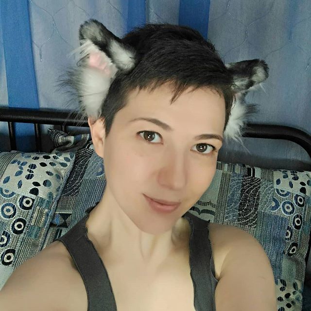 Ok I'm terribly late but look at my cat ears 🐱 https://t.co/PkB5tVrQZS<a href="/tag/pubes"class="tags"><span>#pubes</span></a>