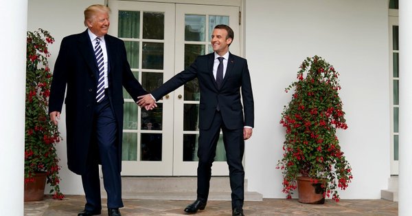 Radio3tweet's tweet photo. L'attacco di #Toronto di matrice #misogena, l'incontro tra #Macron e #Trump, la reazione dell'#Iran : il giro del mondo in 20 minuti con la rassegna della stampa estera di @radio3mondo condotta da @luigispinola
Qui il riascolto: https://t.co/gUQdowdjBv https://t.co/QR5tyhAHkL