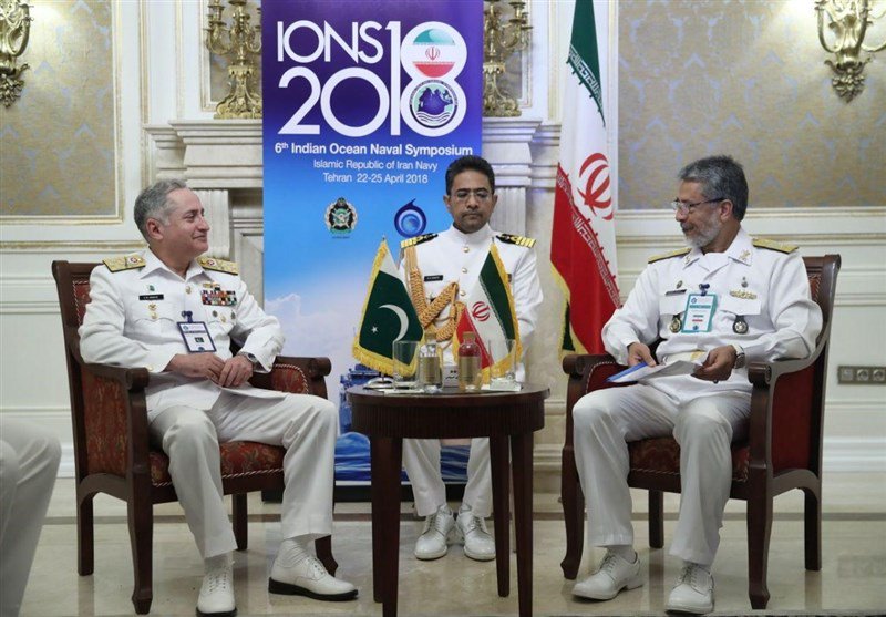 Iran's tweet photo. Iranian commander urges joint military drills with Pakistan
#Iran #Pakistan #IONS2018
https://t.co/UmxMgdTfk9 https://t.co/5nUMuibCbm