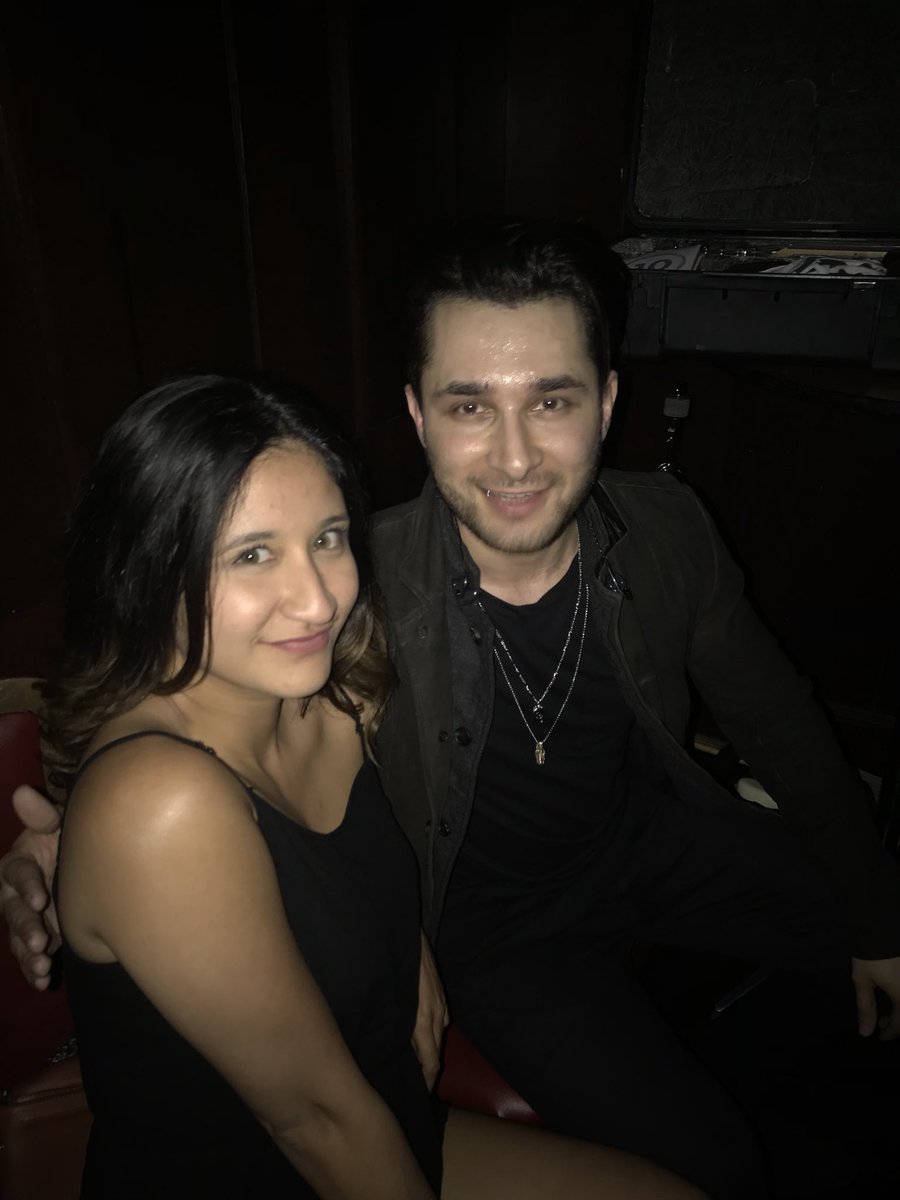 Backstage with @aleemmusic ✌🏼🎉 nice seeing you!! When you come to Sf again let me know we can go get some 🍻🎉