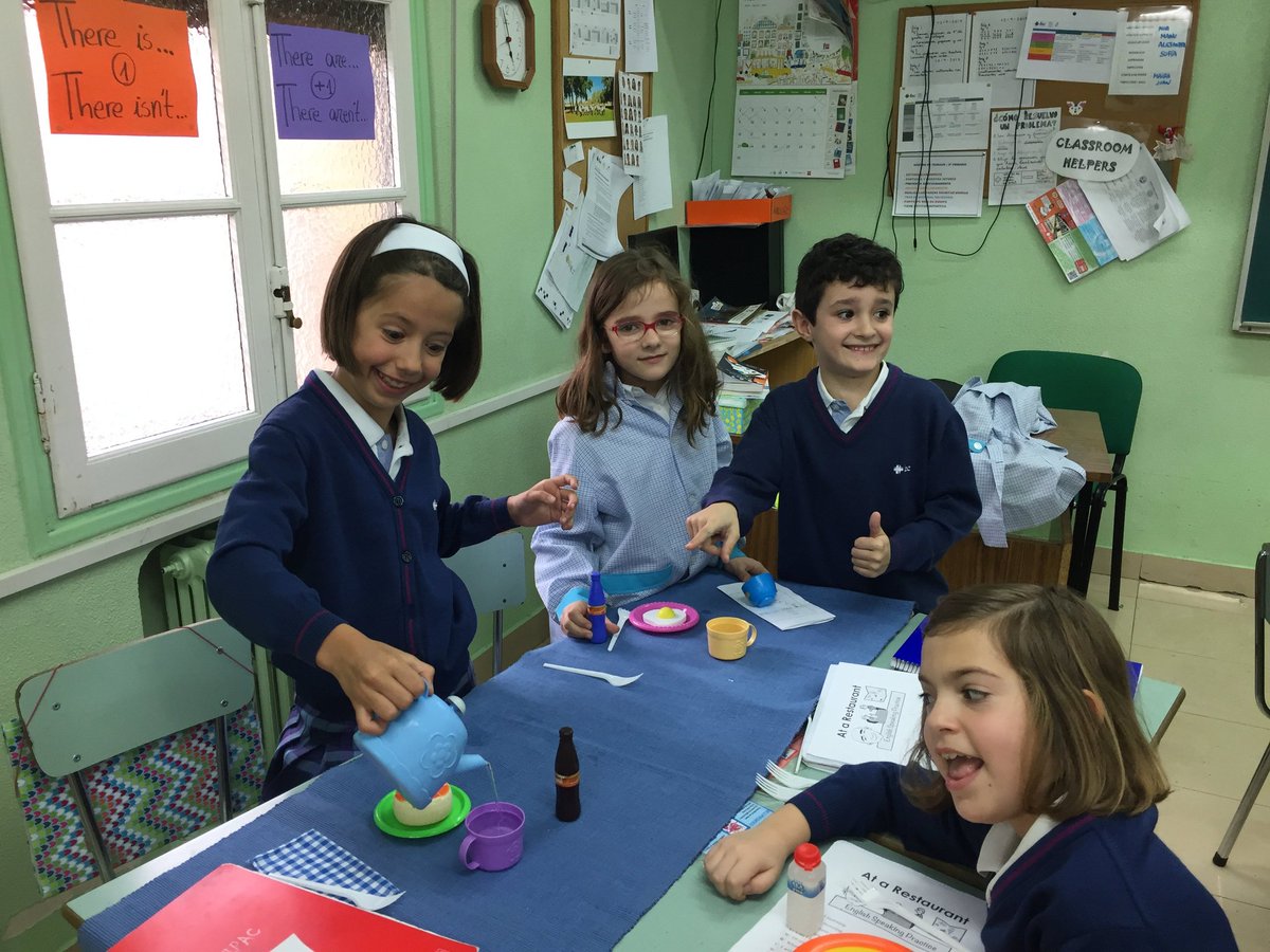 VedrunaPamplona's tweet image. Final Product of The Classroom Restaurant Project in 3rd Grade #theatre #creativity #learningwhilehavingfun