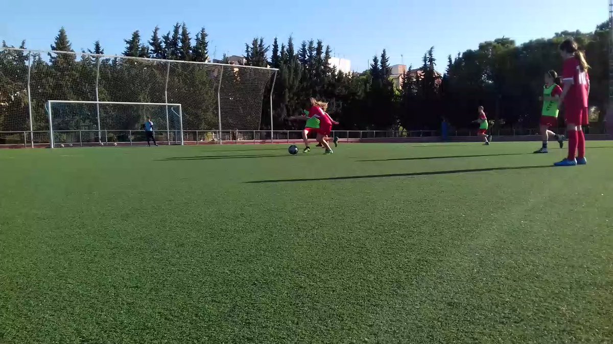 ¡Buenos días! Os recordamos que ya está abierto el periodo de captación de jugadoras para nuestro equipo de Autonómica.Mayores 14 años. 🔝⚽👩