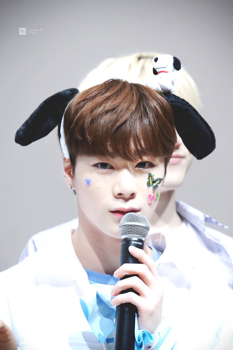 SeriousB126's tweet photo. 160403 분당 팬싸인회 
🐶🐩🐕🐾
#아스트로 #ASTRO #문빈 #MOONBIN #셀이비니 @offclASTRO https://t.co/XMRLCmPZ9k