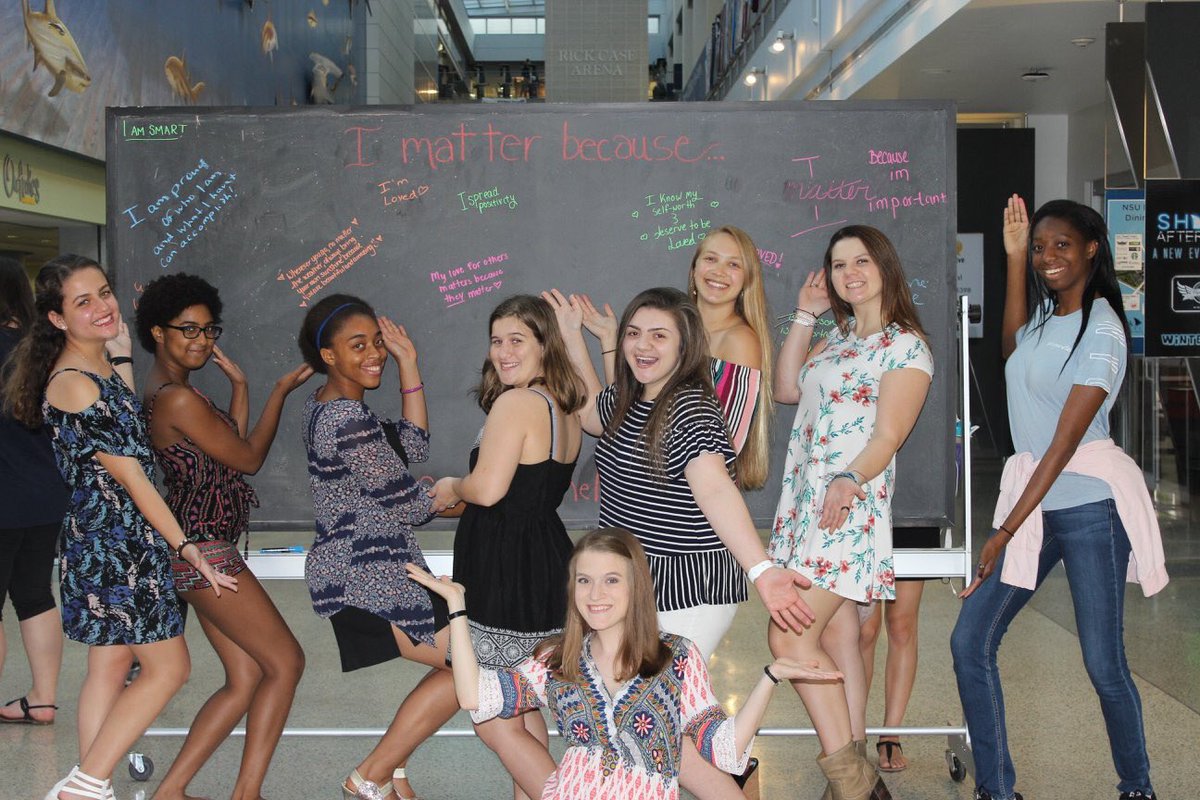 NSU_CC's tweet photo. Still not over how much fun this was! Thank you to the 80+ people who came out to our Love Wall Project and helped make it a success! ❤️ We hope everyone had as much fun as we did. Check out more of the official photos on our Facebook page!#thelovewallproject #ccnsu #imatter 💖 https://t.co/EepwwY9LZc