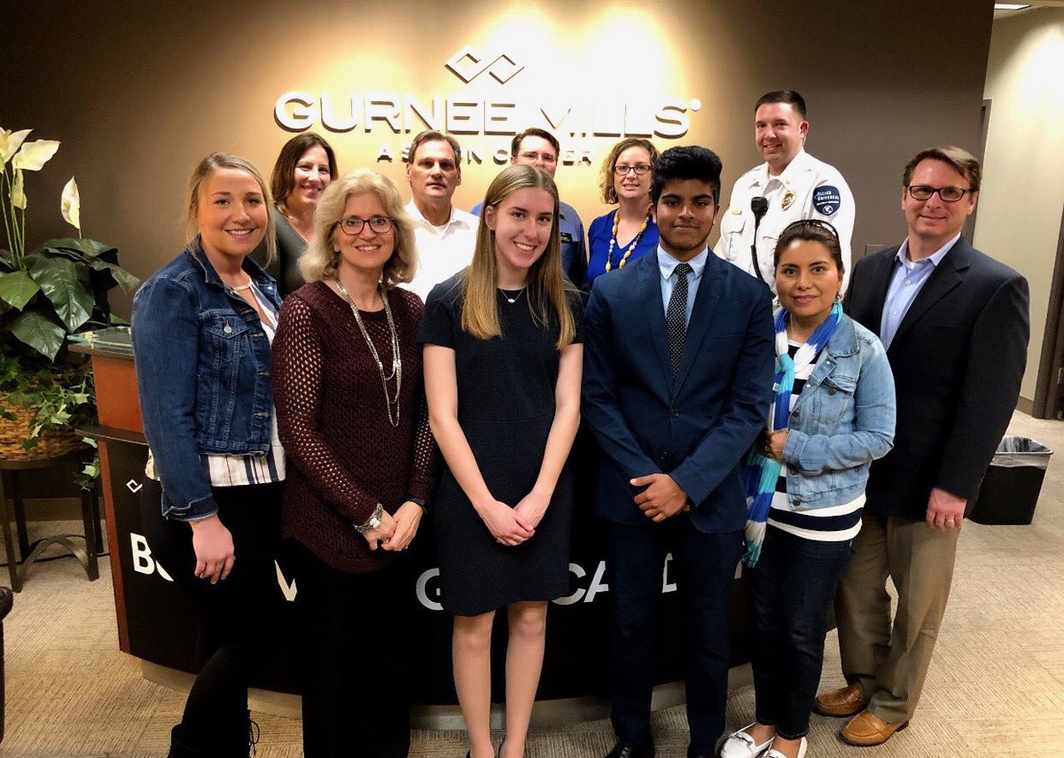 WarrenFBLA's tweet photo. The Partnership with Business committee had the opportunity to speak at the Gurnee Mills staff meeting today to discuss upcoming plans as well as present our presentation from state. https://t.co/sy9oskB8Aa