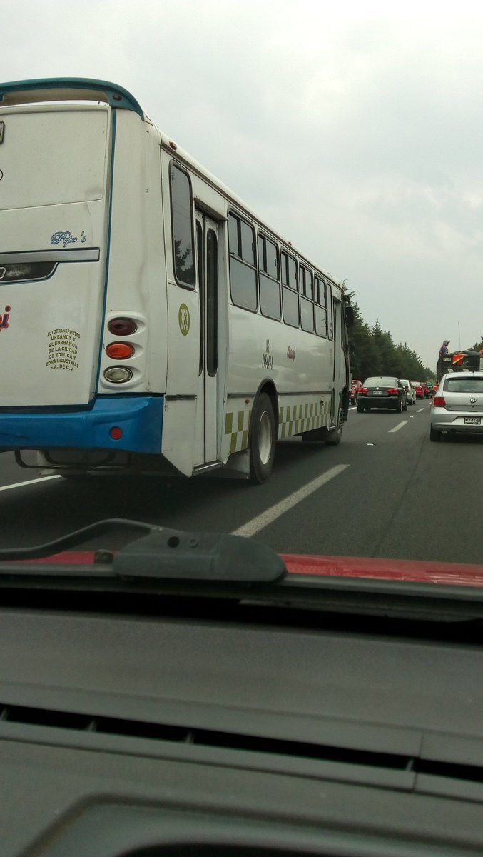 brenbere_s's tweet photo. @TolucalaBellaCd y tránsito dónde anda la unidad e transporte público sobre interiores de tollocan https://t.co/zsDdpI07QO