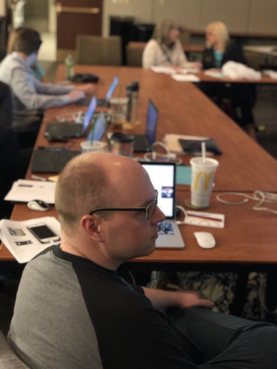 Sciencewriter's tweet photo. #PurdueDayOfGiving war room is getting ready to rock! I’m going to predict another collegiate record. https://t.co/qzk0pCzcHm