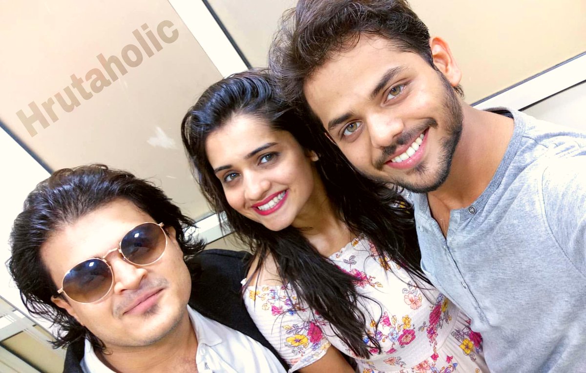 Hruta holic tweet media