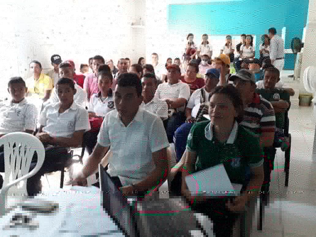 serdeportescesa's tweet photo. Llegamos a Astrea y El Copey para continuar con el proceso de formacion a entrenadores y deportistas del Cesar. Los capacitamos en temas como creación de organismos deportivos y actualizamos conceptos en las disciplinas de futbol, fútbol de salón, patinaje y baloncesto. https://t.co/YddBYFPm6o