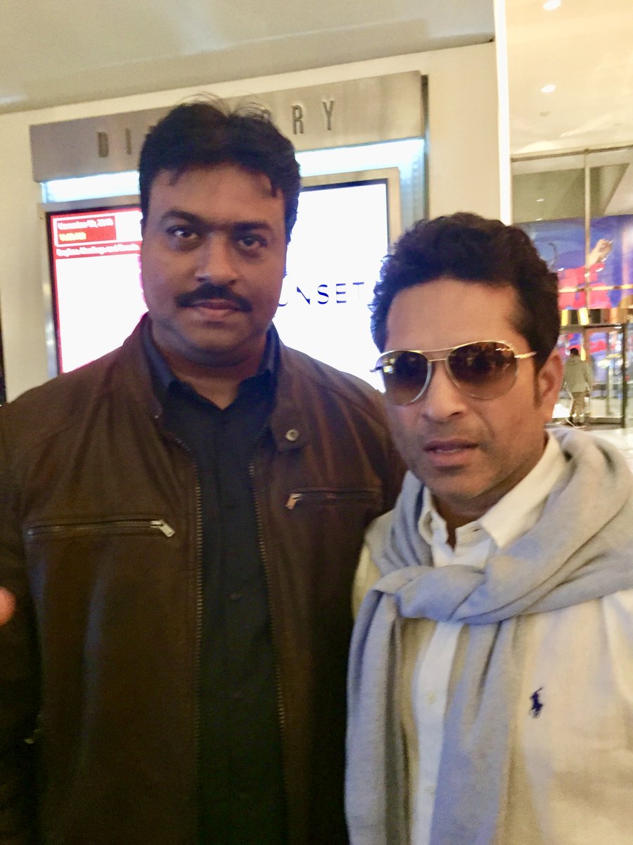 mohan_mannava's tweet photo. Wishing a very happy birthday to Master Blaster and God of Cricket, Sachin Tendulkar...
God bless you with continued success, health and happiness!!!
#HBDSachin
#SachinTendulkar 
#Sachin45 https://t.co/vgjyhv8Drf