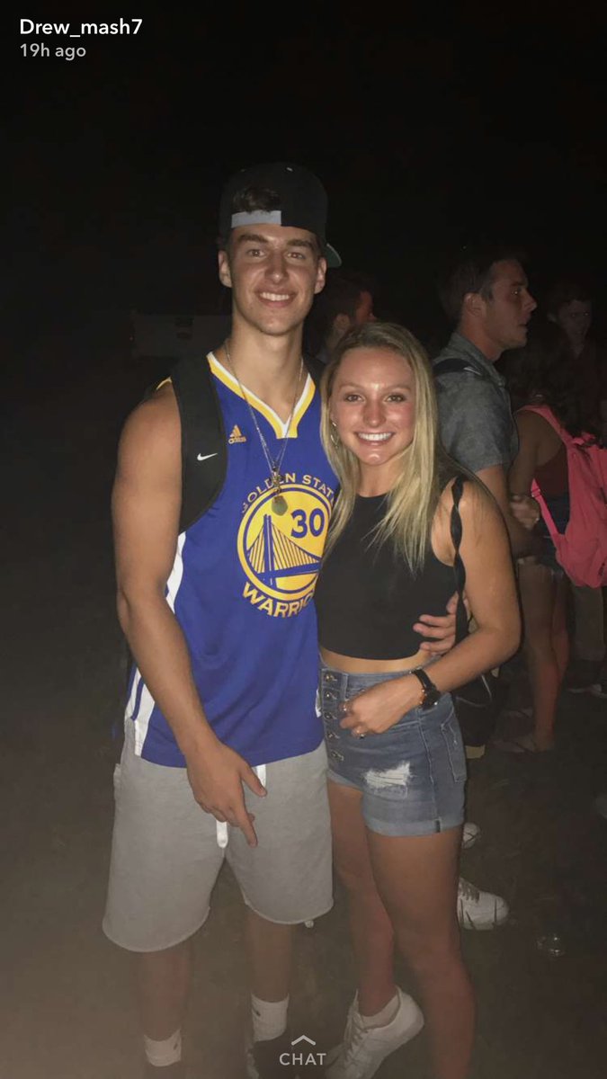 hartleyc13's tweet photo. Happy bday Drew! See you in the summer ☀️😊 @DrewMaschoff https://t.co/QFDJJAK3TB