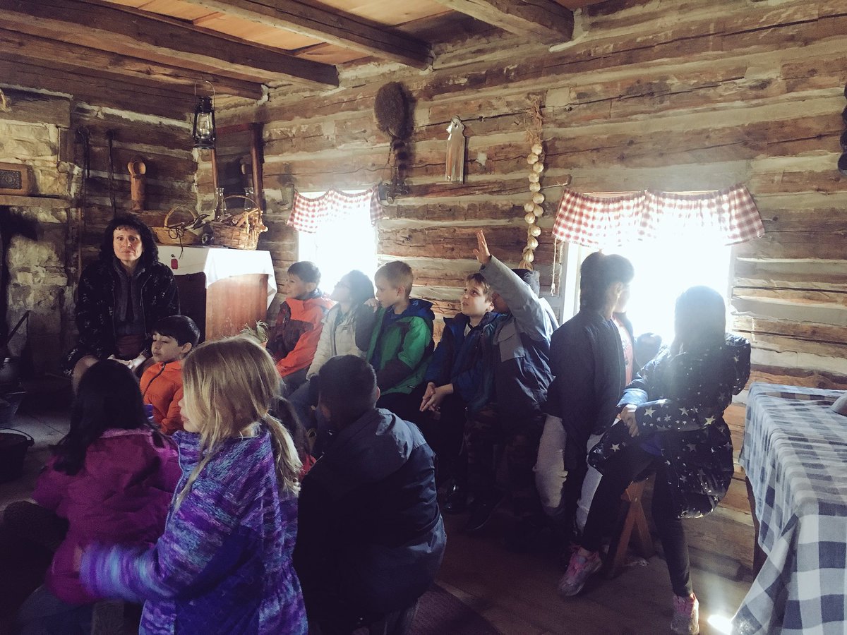 wb2ndgrade's tweet photo. We loved visiting The Grove and seeing firsthand what life in Glenview was like then and now! #WeAreD34 @WestbrookD34 https://t.co/LJAtu8O7uN