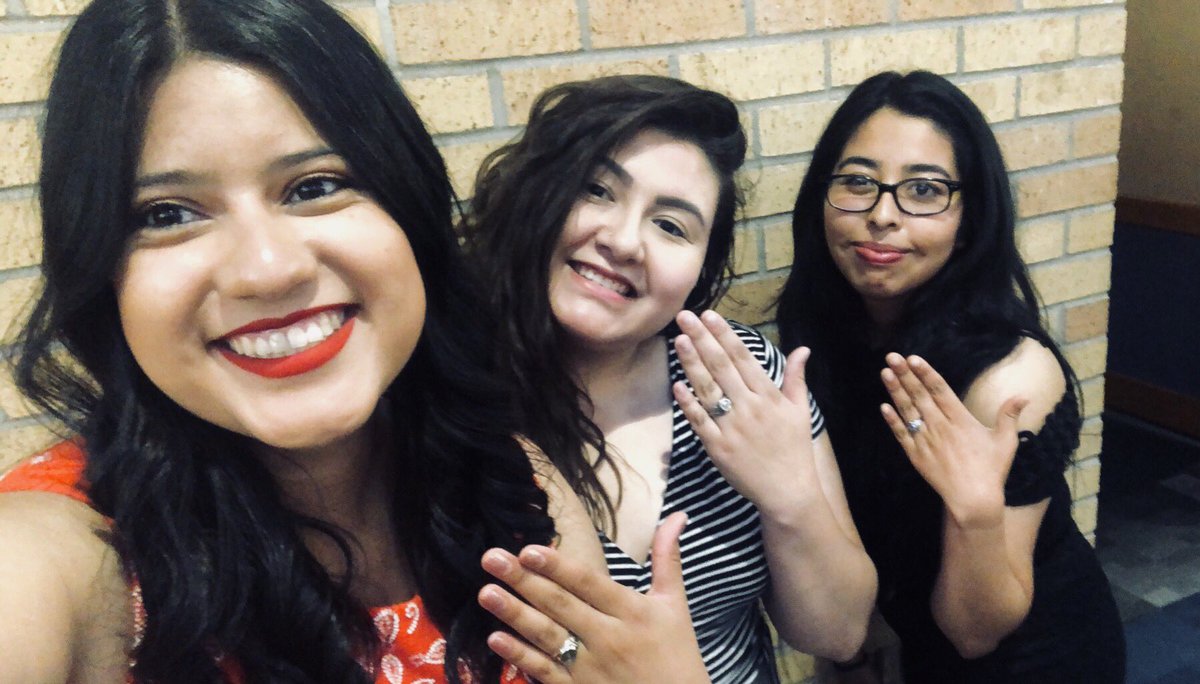 urfavclarissa's tweet image. Finally got our Grad Rings! #MavGrad2018 #GammasGraduate