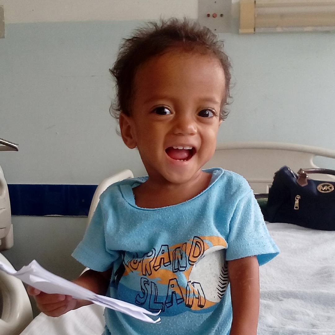 Recuerdan a Juancito? Hospitalizado por desnutrición severa en Ciudad Bolívar. Fue dado de alta, está comiendo mucho y se está recuperando satisfactoriamente. Gracias a los responsables de esta labor <a href="/thaised43/">THAIS MARIN</a> <a href="/JesusMHD/">Jesús M. Hernandez</a>