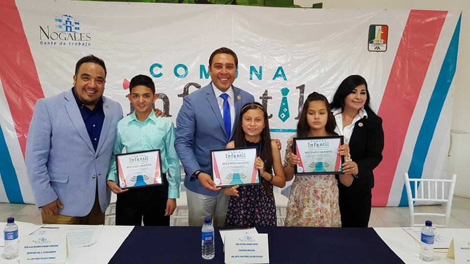 infonogalescom's tweet photo. Participaron 23 estudiantes nogalenses en el Cabildo Infantil 2018 @TemoGalindo @TadeoVelasco @GobiernoNogales #Nogales https://t.co/B8dNA1HZds https://t.co/7Nk2Auy61G