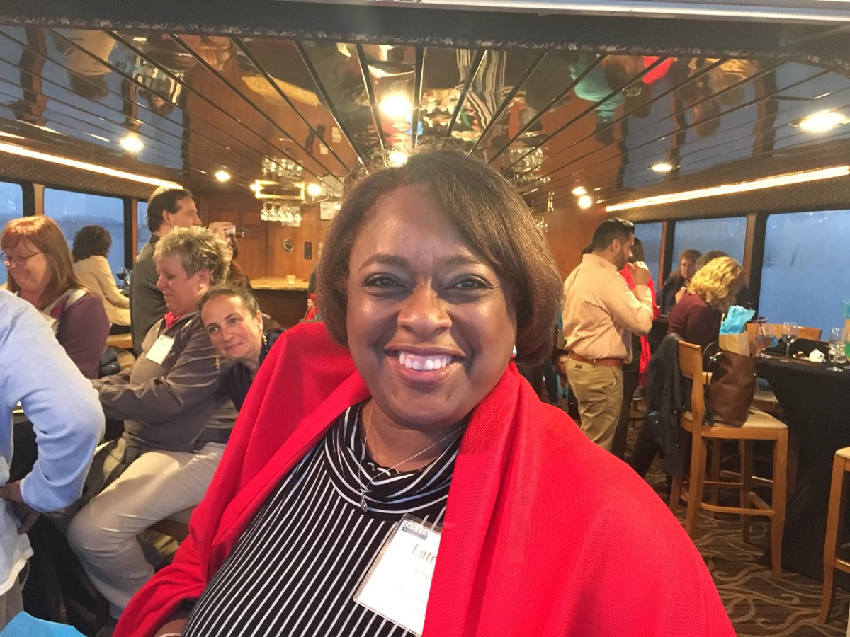 LatrendaK's tweet image. Enjoying a dinner cruise at NCSM18. Thanks #CarnegieLearning!