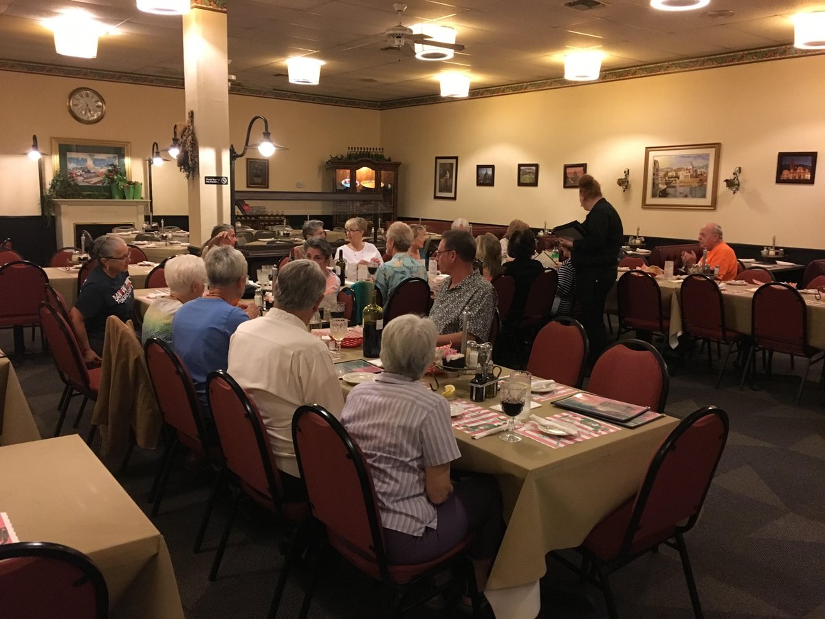 LeeHolbert's tweet photo. 20 hungry Democrats met at Vetoni’s in Gun Barrel City to enjoy and strategize about turning Texas Blue. A good time was had by all. 
#BlueWave2018 
#EstonWilliams
#KendallScudderforSenate
#DanWoodforCongress https://t.co/oLA26lwHP3