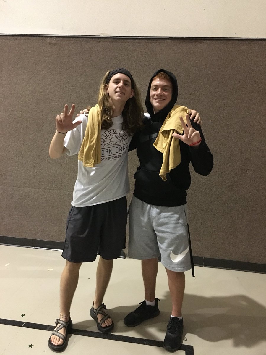 smashertheasher's tweet photo. Younglife has impacted my life in a positive way tremendously. It’s kind of crazy that last night was my last club, but it’s been a great time. Thank you Young Life for everything. https://t.co/guaBWuTQDp